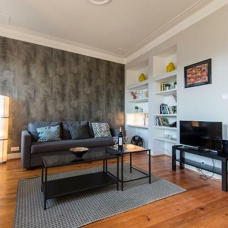 Trendy & Lightfull Apartment Lisbona Esterno foto