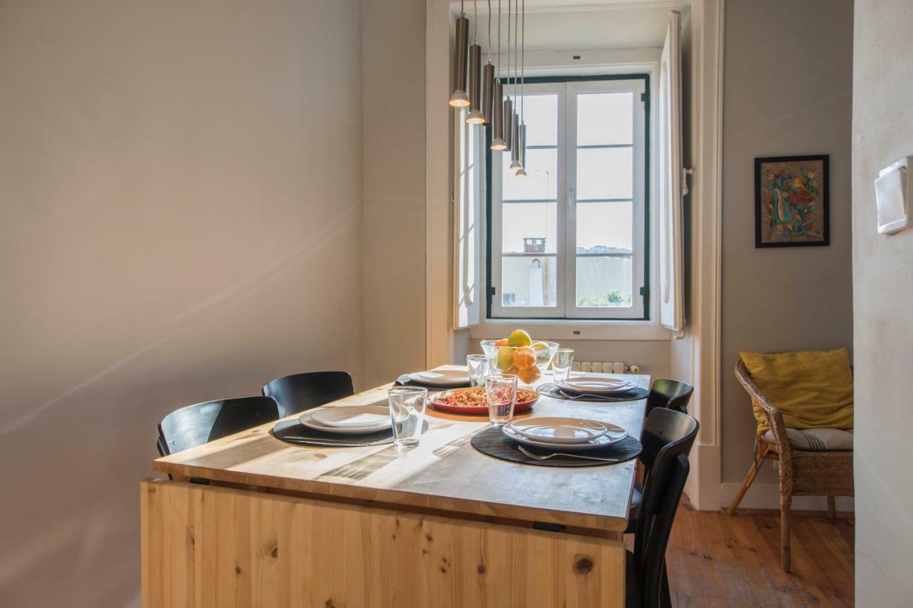 Trendy & Lightfull Apartment Lisbona Esterno foto