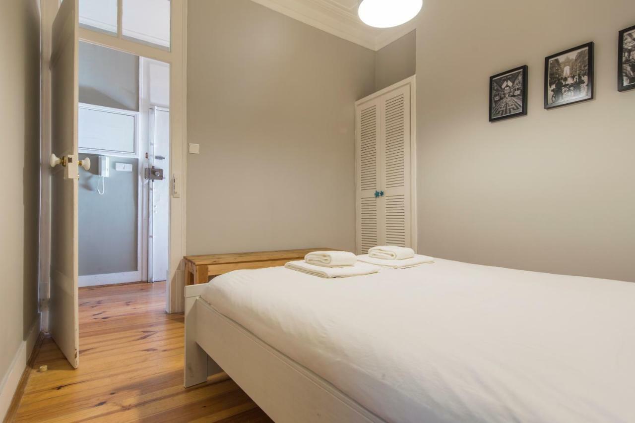 Trendy & Lightfull Apartment Lisbona Esterno foto