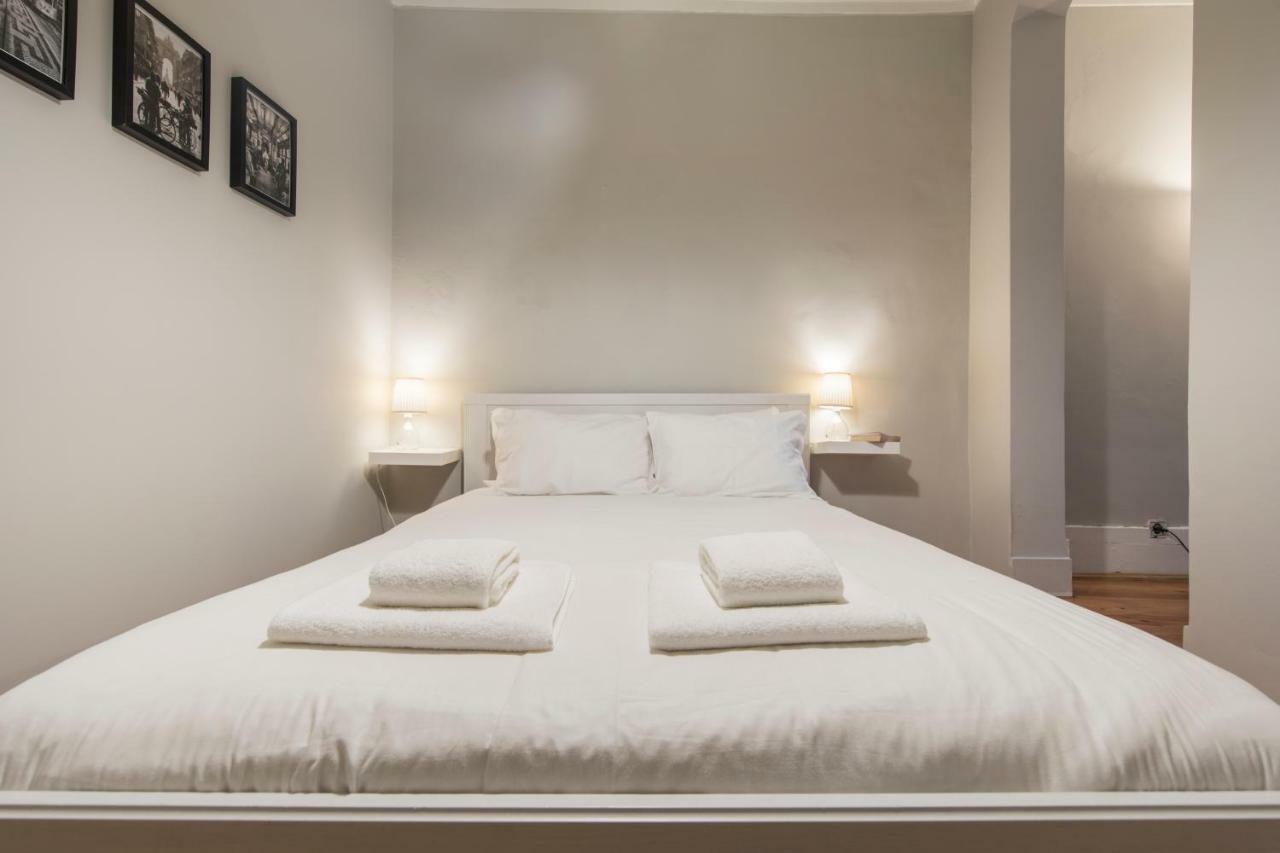 Trendy & Lightfull Apartment Lisbona Esterno foto
