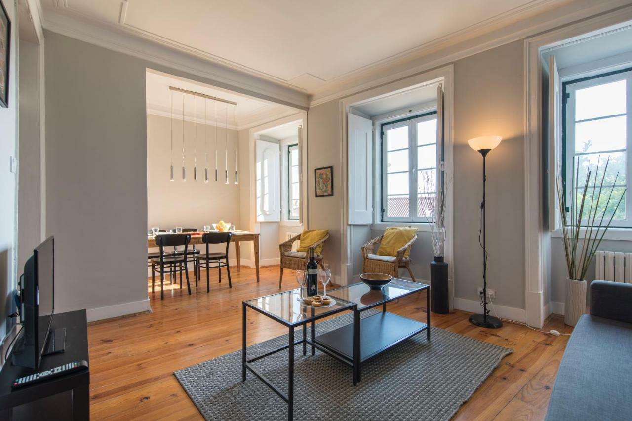 Trendy & Lightfull Apartment Lisbona Esterno foto
