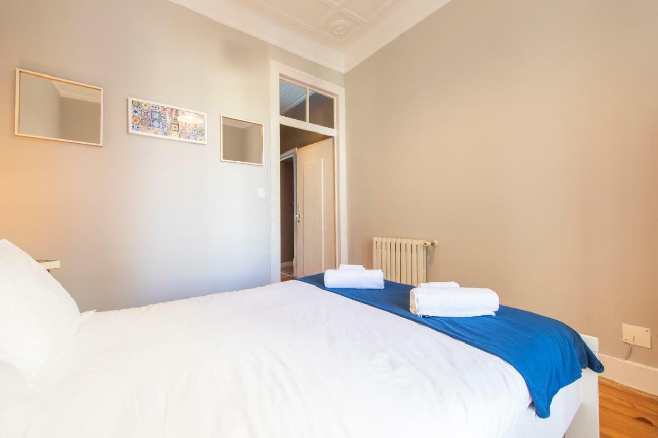 Trendy & Lightfull Apartment Lisbona Esterno foto